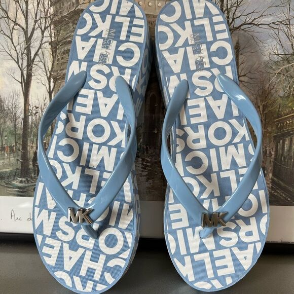 ‎Michael Kors Platform Flip Flops - Picture 2 of 12